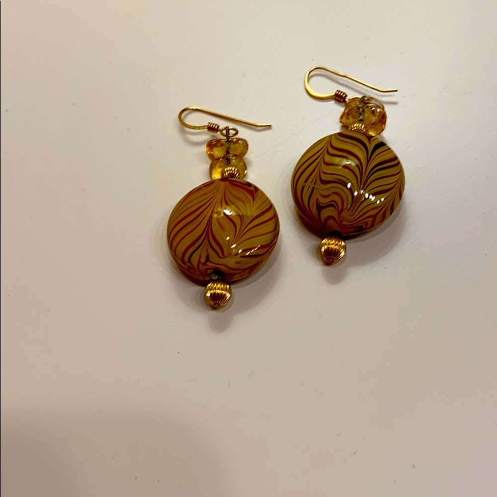 Beige earrings